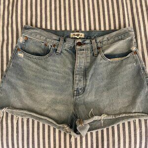 Madewell Curvy Relaxed denim shorts size 26 XCOND